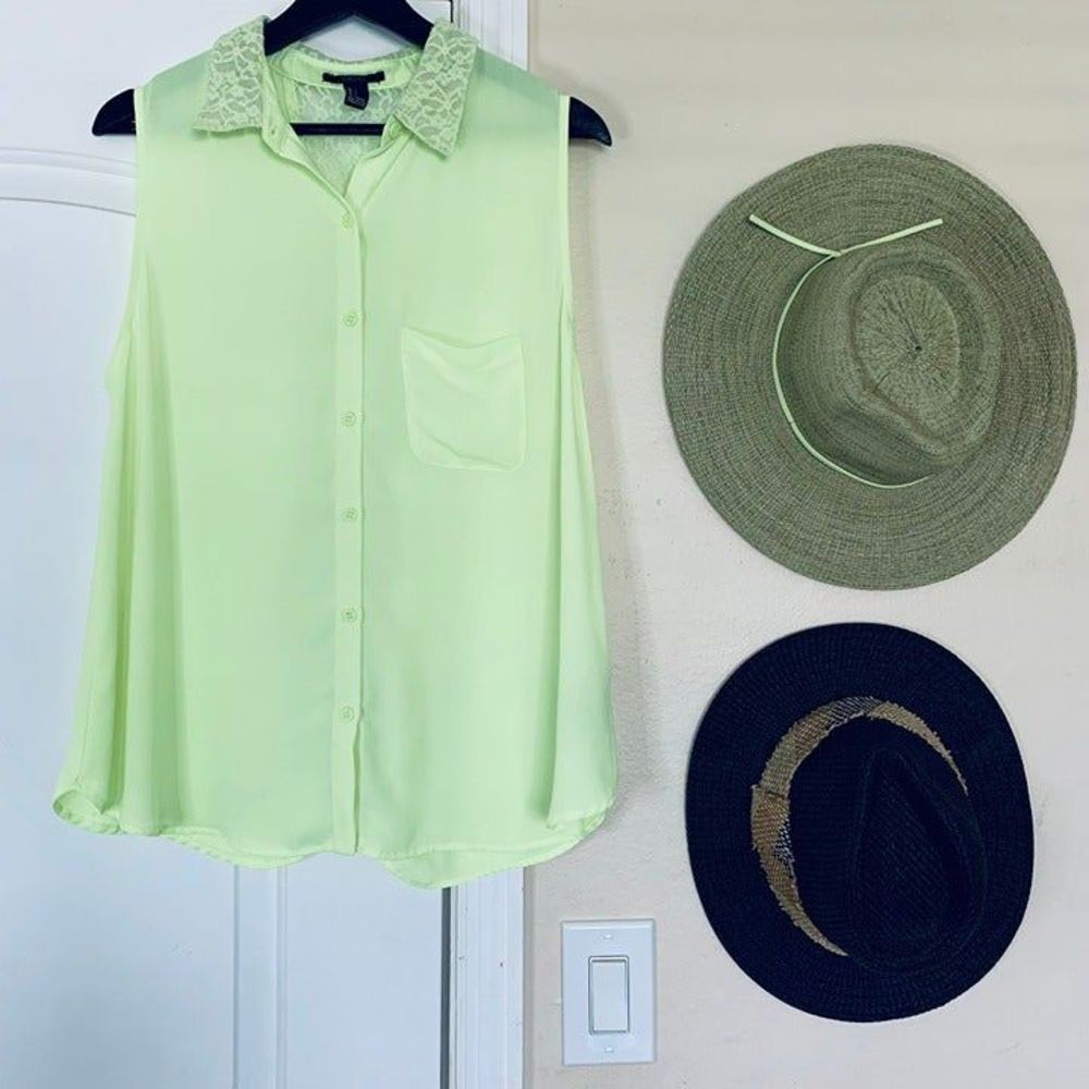 Forever 21 Y2K Neon Highlighter Yellow Sheer Sleeveless Button-Up Blouse Size L